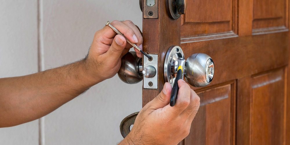change-door-locks-cost